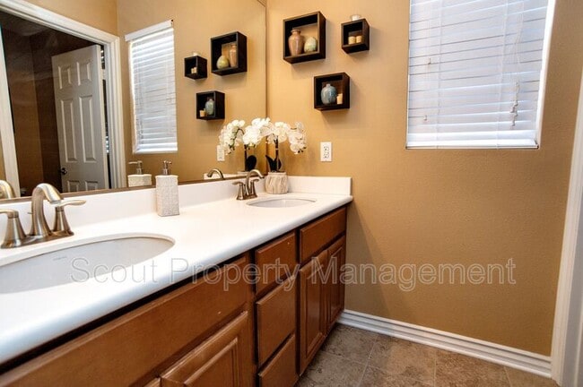 Building Photo - 27427 Lock Haven Ct