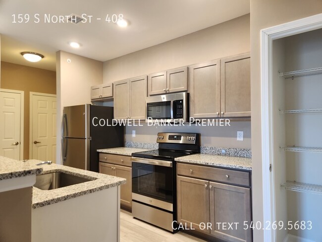 Primary Photo - The Residences at RiverPlace