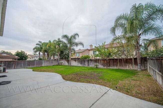 Building Photo - Open-Concept 4BD Home with Granite Counters & Attached Two-Car Garage