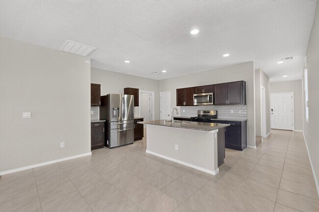 Building Photo - 4847 Mount Salas St NE