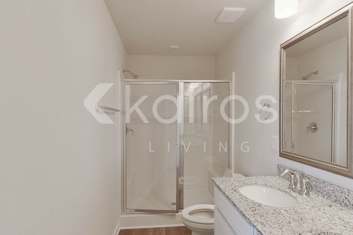 Building Photo - 2477 Banyon Cir