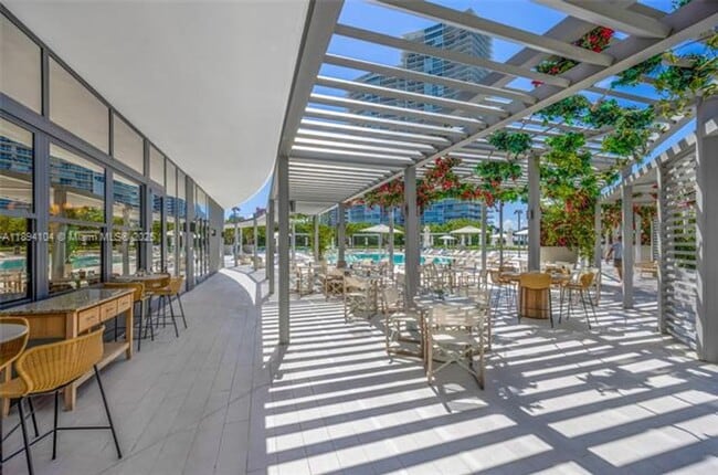 Building Photo - 500 Alton Rd