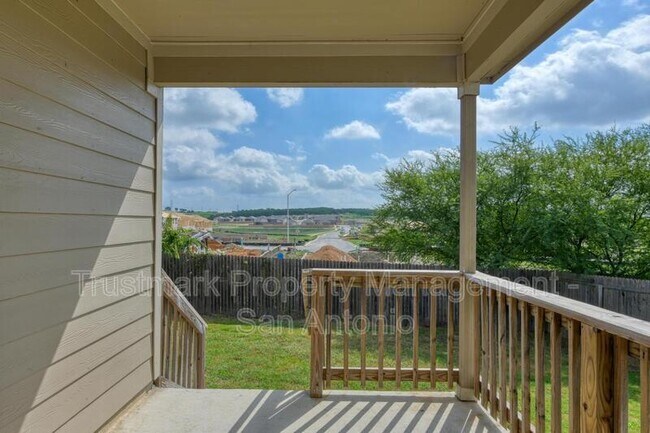 Building Photo - 242 Holland Pk