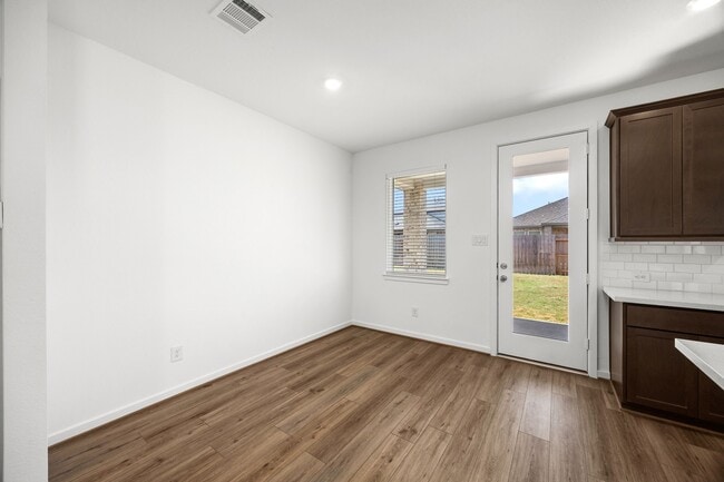 Building Photo - 9715 Bixby Crk Dr