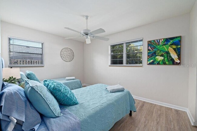 Building Photo - 2676 Martin St