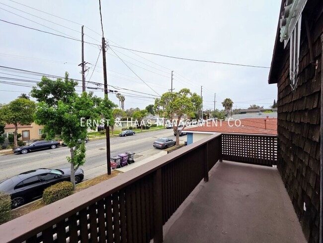 Building Photo - 1330 Ximeno Ave