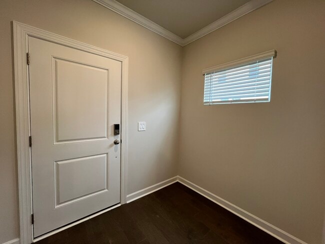 Building Photo - 1360 Fallen Acorn Ln