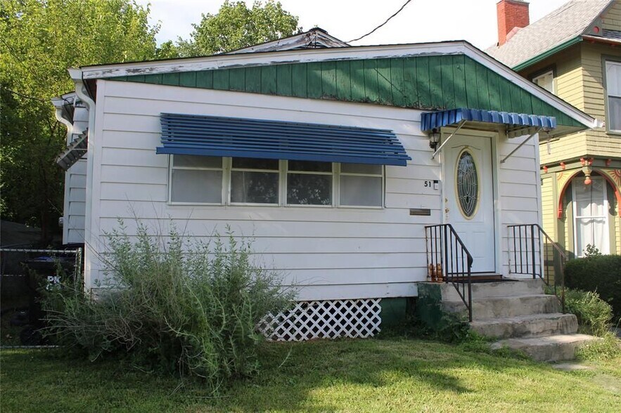 Building Photo - 51 Marshall St