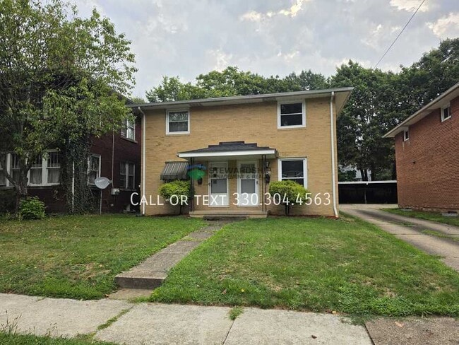 Building Photo - 1740 Harvard Ave NW