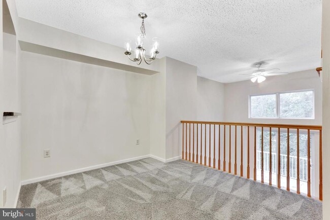 Building Photo - 140 S Barrow Pl