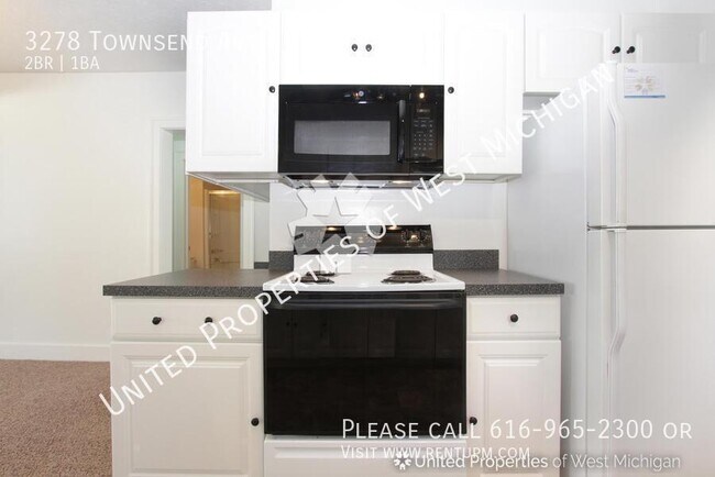 Building Photo - 3278 Townsend Ave NE