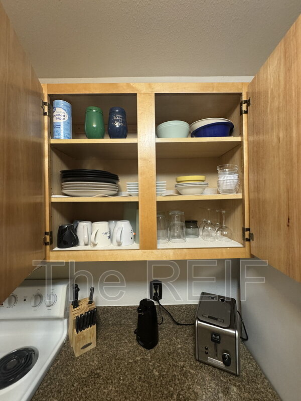 Building Photo - 15240 Silver Pkwy