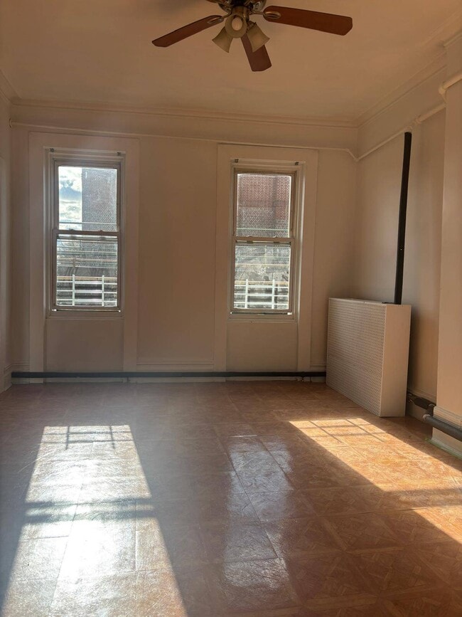 Building Photo - 88-13 Jamaica Ave