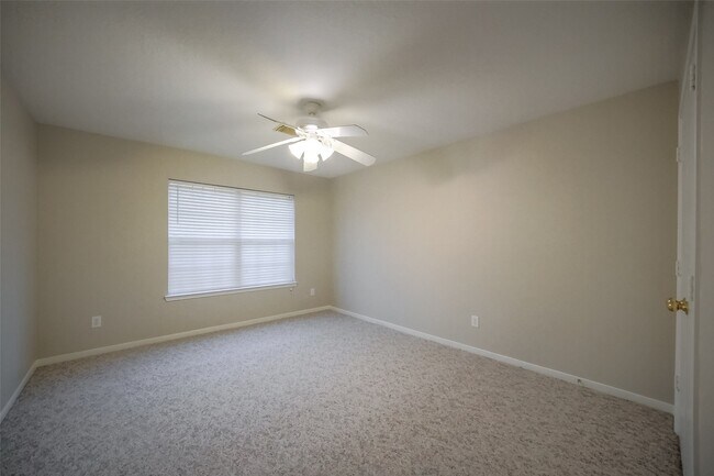 Building Photo - 3106 Centennial Village Dr