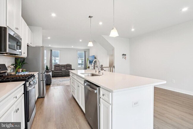 Building Photo - 47 Rosemary Wy