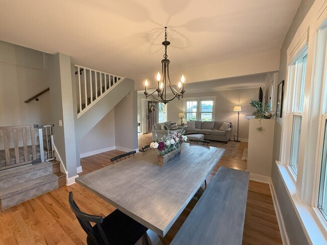 Building Photo - LITTLETON CHARM!!! CORNER LOT, BRICK HOME WITH GARAGE, AVAILABLE NOW, $0 DEPOSIT OPTIONS