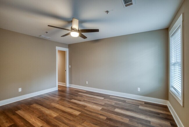 Building Photo - 224 Alcovy St