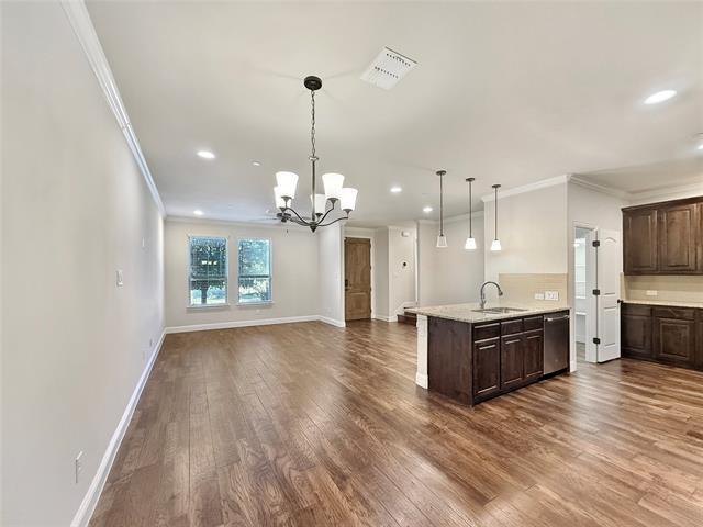 Building Photo - 1225 Pebblebrook Dr