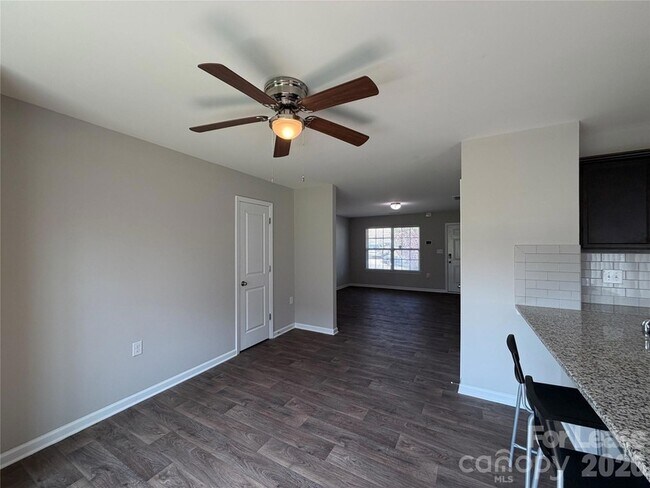 Building Photo - 4265 Long Arrow Dr