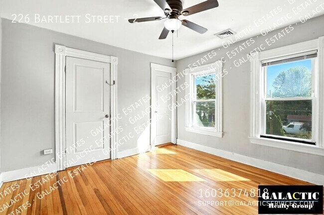 Building Photo - 226 Bartlett St