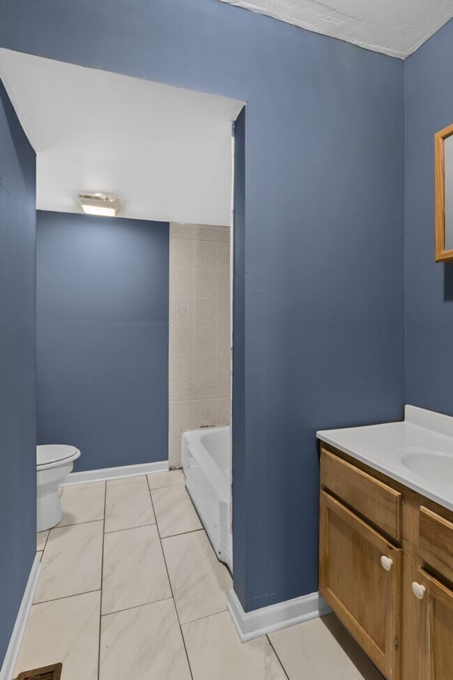 Building Photo - Freshly Updated 3BR Home in Opelika – Clean, Bright, Move-In Ready
