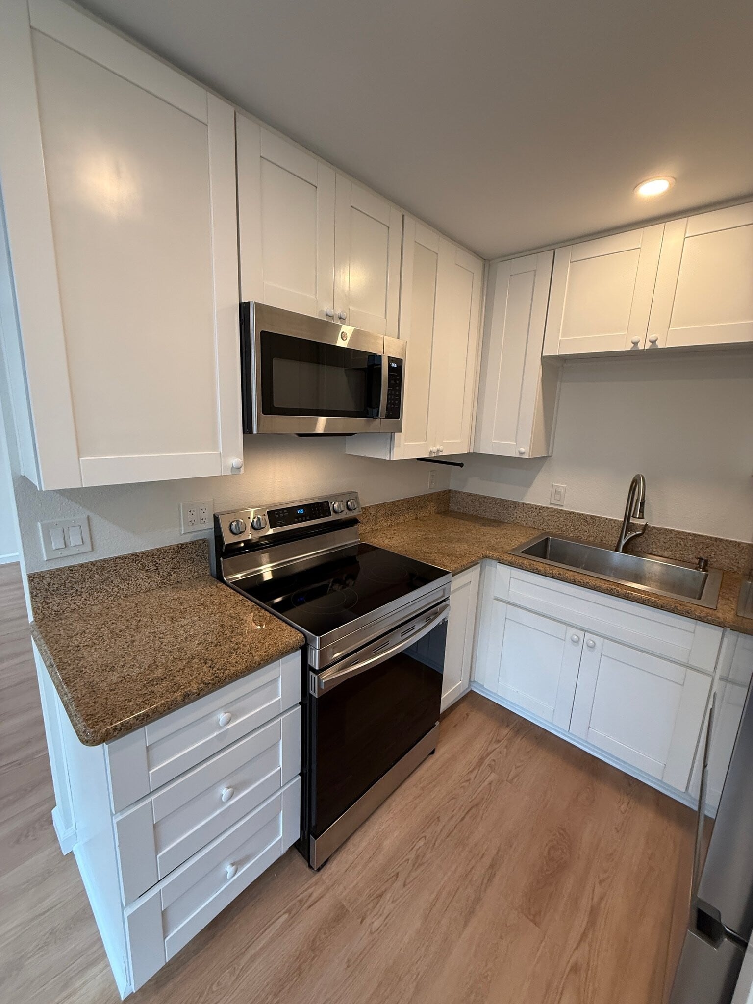 Building Photo - 3911 Oregon St