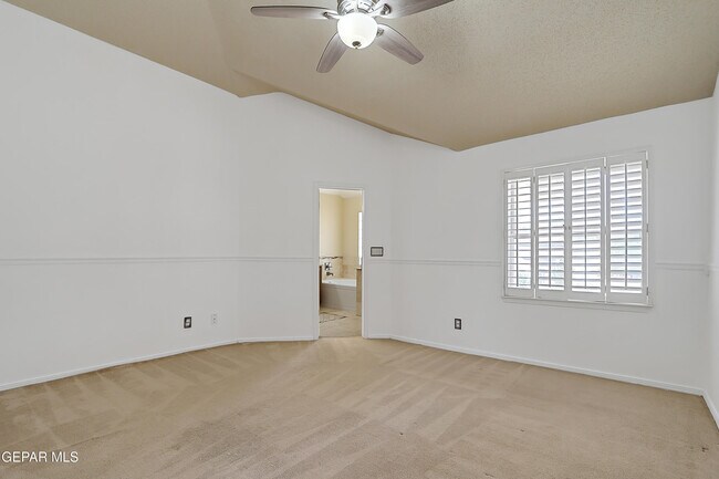 Building Photo - 6839 Pasatiempo Cir