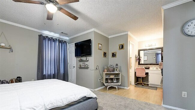 Building Photo - 1701 Signature Dr