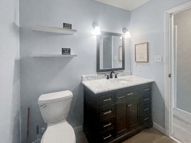 Building Photo - Charming Brick Ranch Home in Woodlea Acres