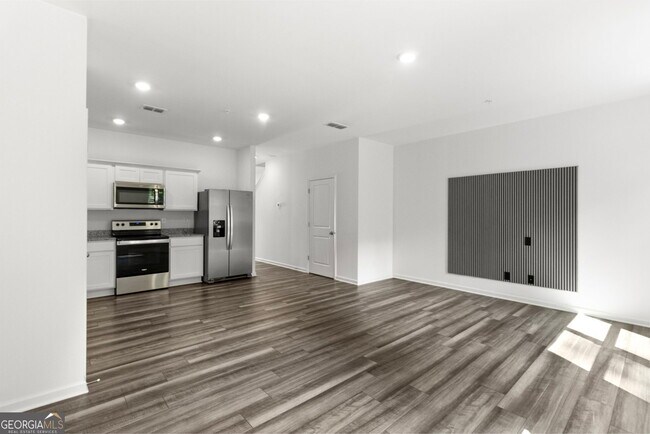 Building Photo - 509 Magnolia Cir