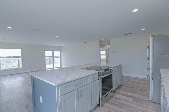 Building Photo - 583 FL-559