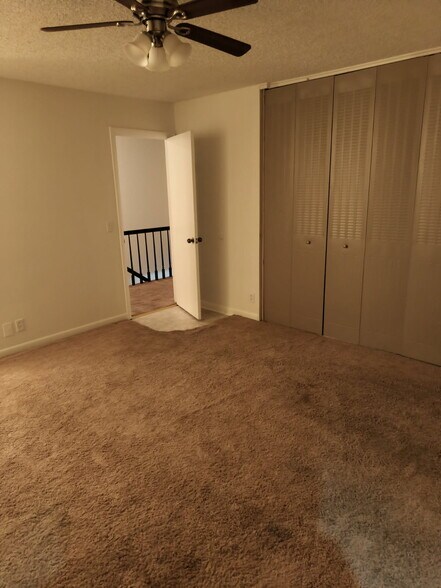Building Photo - 5515 Country Dr