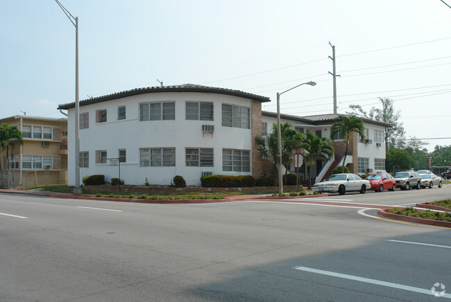 Building Photo - Kent House