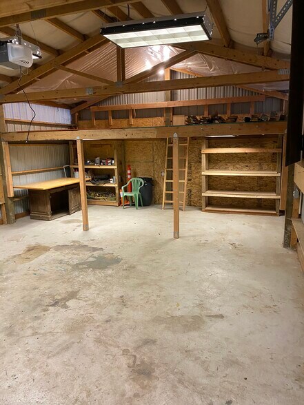 Building Photo - 1275 W 700 S