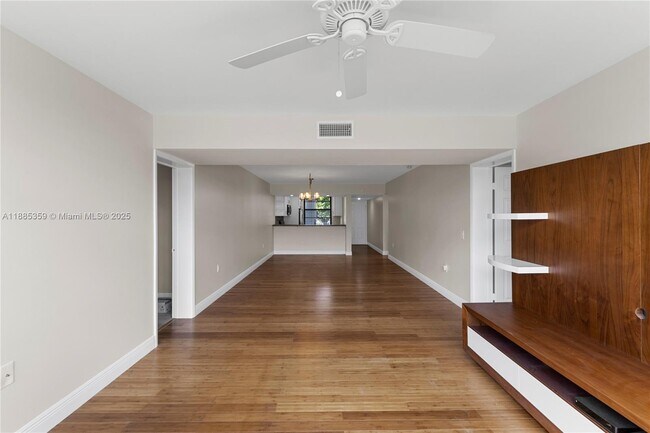 Building Photo - 1514 Whitehall Dr