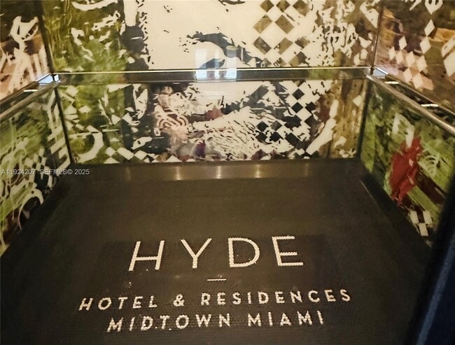 Building Photo - 121 NE 34th St