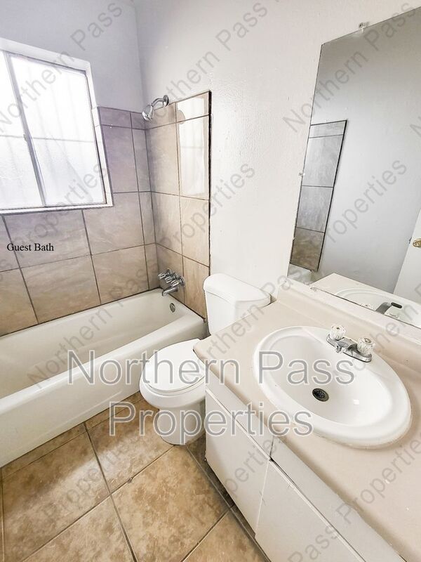 Building Photo - 5233 Carousel Dr