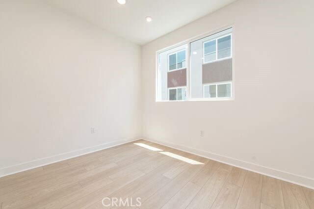 Building Photo - 627 S Lyon St
