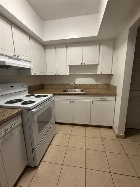 Primary Photo - 890 NW 39th St