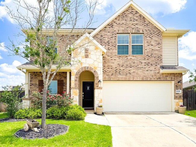 Building Photo - 20206 Heather Haven Dr