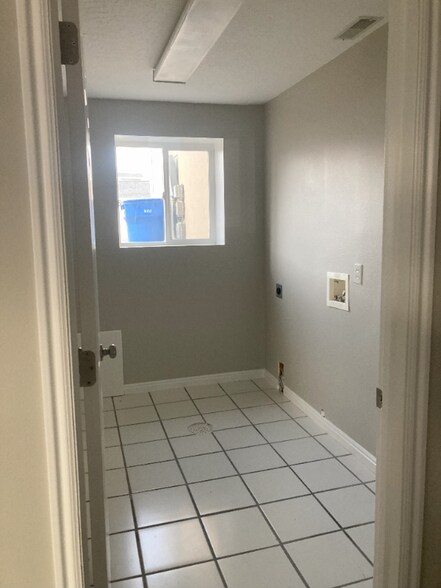 Building Photo - 416 S 600 E