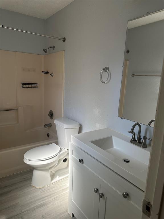 Building Photo - 2807 Jadewood Ct