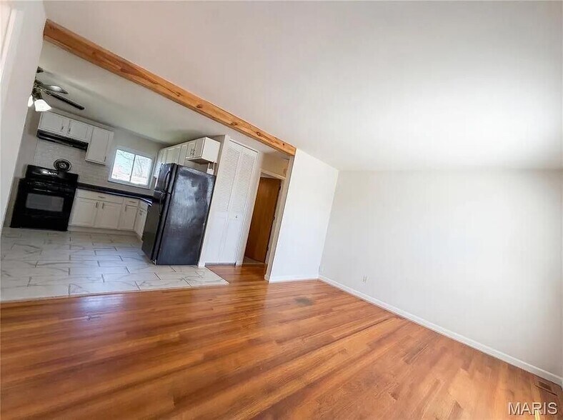 Building Photo - 2235 Bolton St