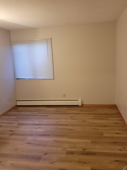 Building Photo - 2204 Valleyhigh Dr NW