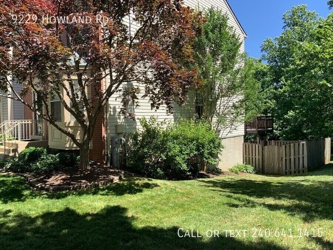 Building Photo - 9229 Howland Rd