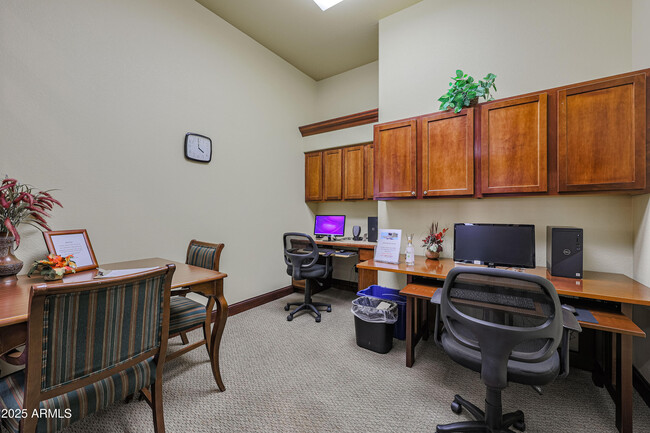 Building Photo - 14950 W Mountain View Blvd
