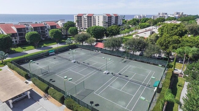 Building Photo - 2089 Gulf of Mexico Dr