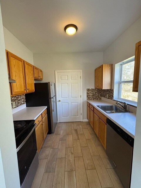 Building Photo - 7 Danica Way