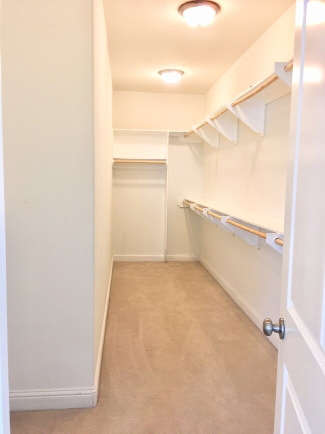 Primary Photo - 5433 Kiam St