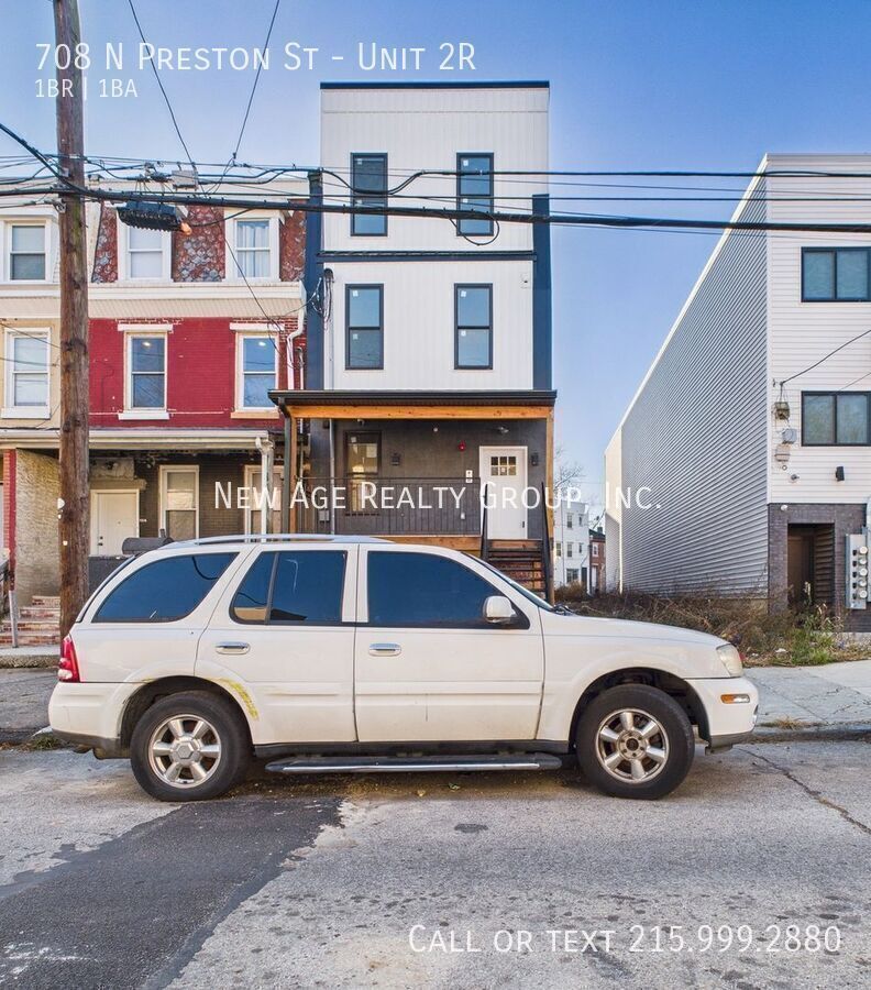 Building Photo - 708 N Preston St